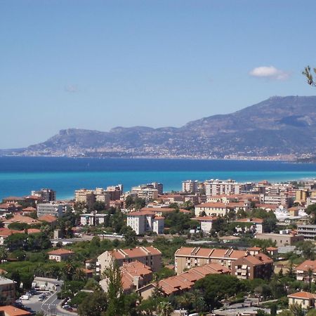 Villa Gaia - Luxury Villa, Pool & Wellness Rooms Bordighera Luaran gambar
